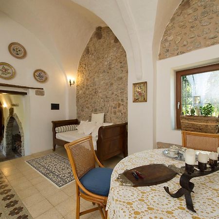 Agriturismo Masseria Pozzo Сперлонга Экстерьер фото
