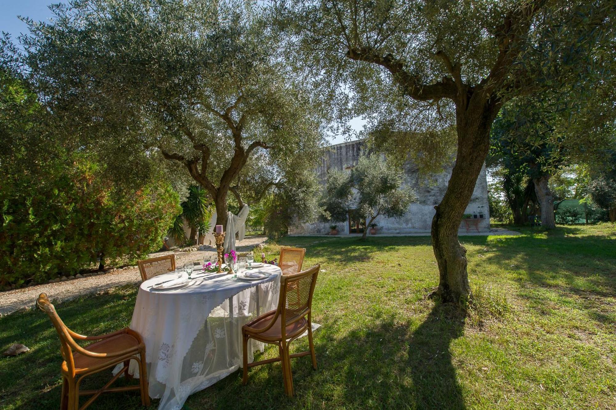 Agriturismo Masseria Pozzo Сперлонга Экстерьер фото